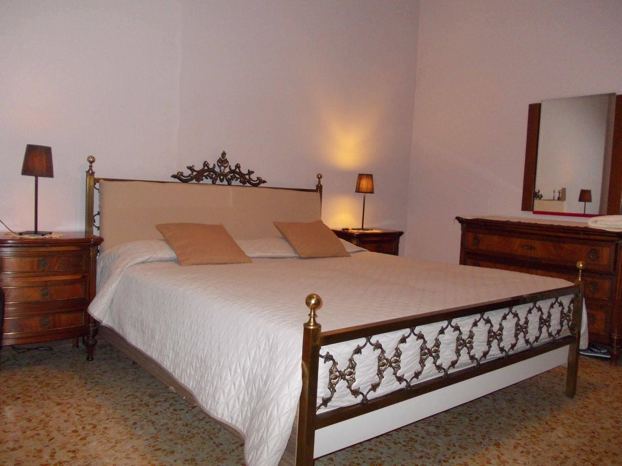 Travellers Lodge Bed & Rooms Treviso Exterior foto