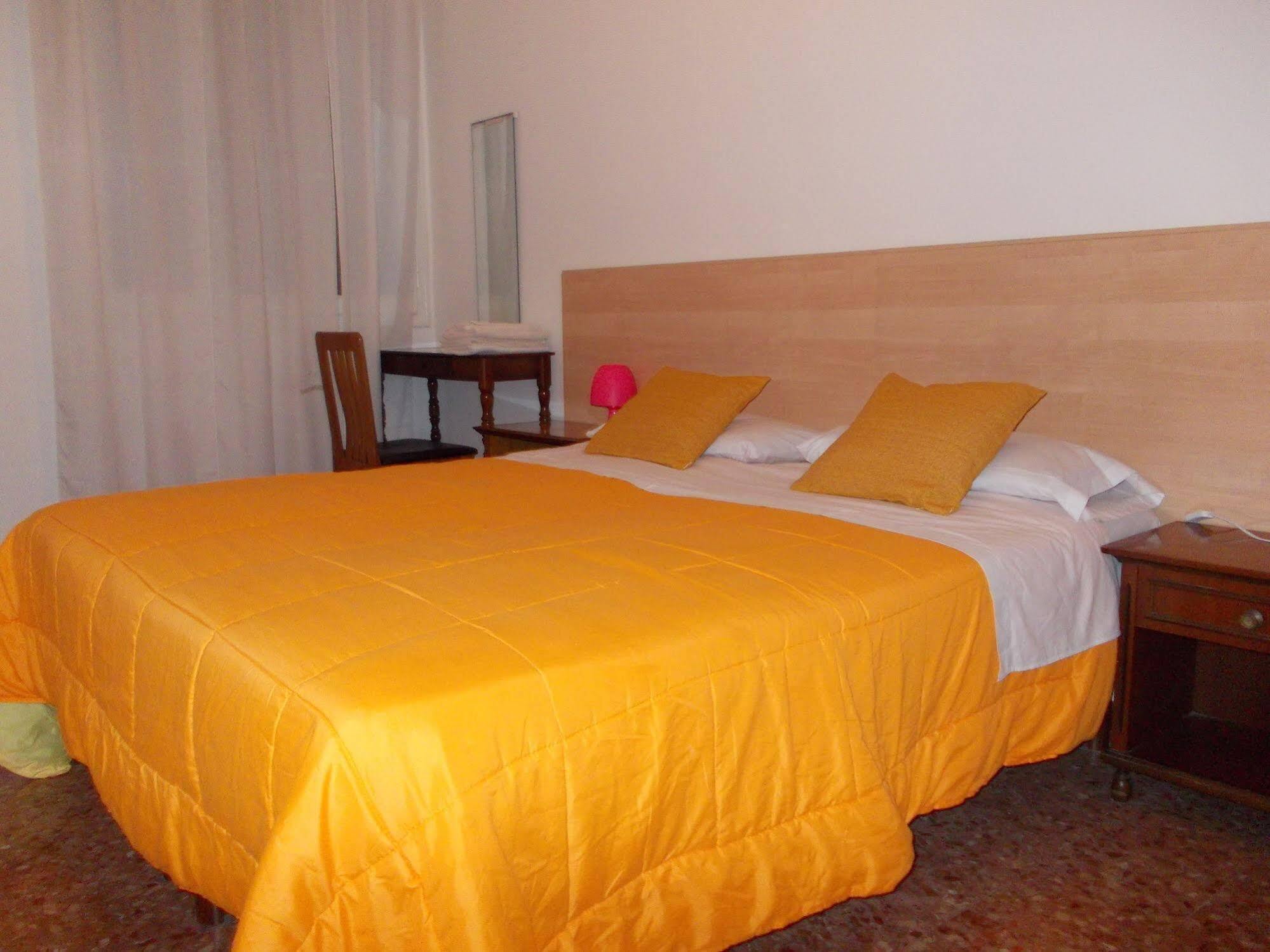Travellers Lodge Bed & Rooms Treviso Exterior foto